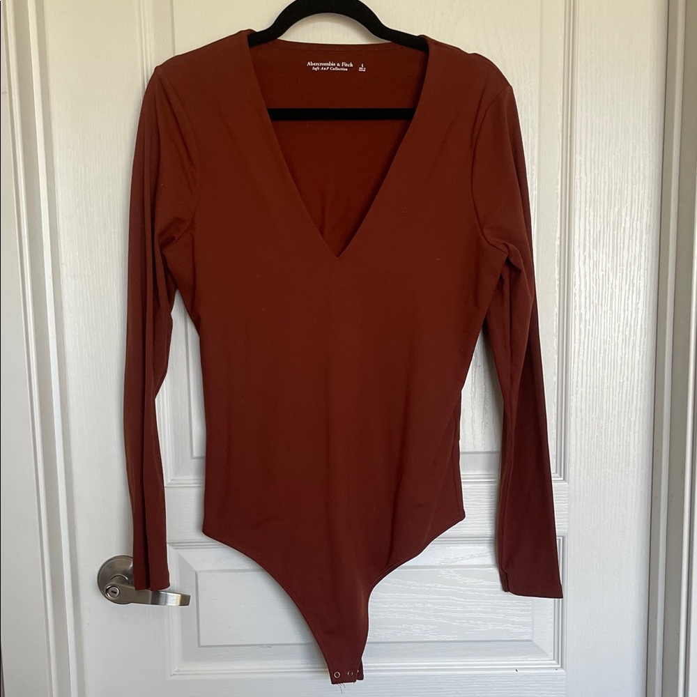 Abercrombie & Fitch V-Neck Bodysuit - Rust